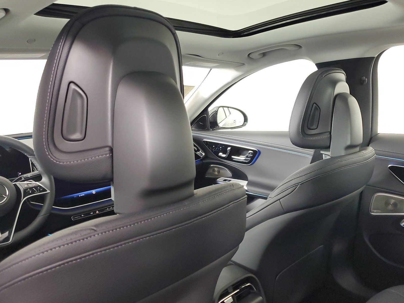 2025 Mercedes Benz E 450 4MATIC photo 13