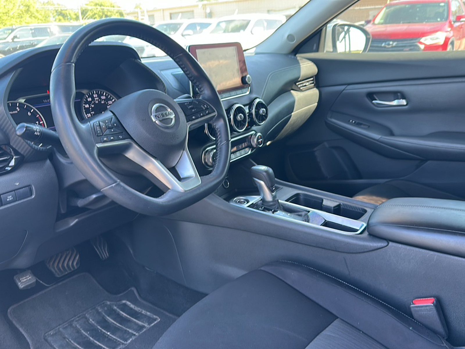 2020 Nissan Sentra SV photo 2