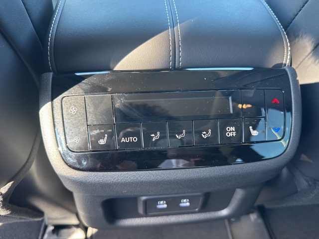 2026 Infiniti QX60 Luxe photo 9