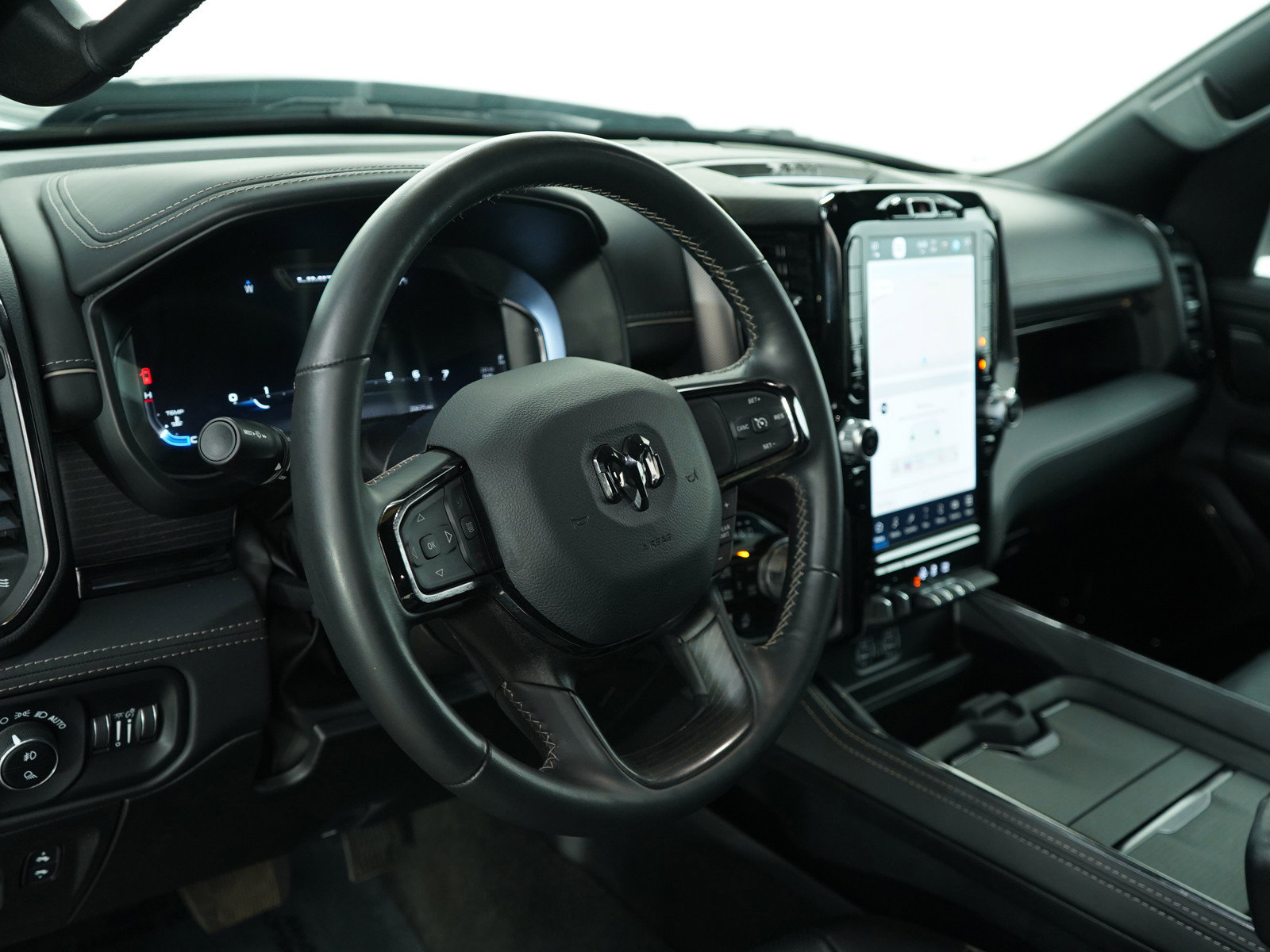 2023 Ram 1500 Limited photo 17