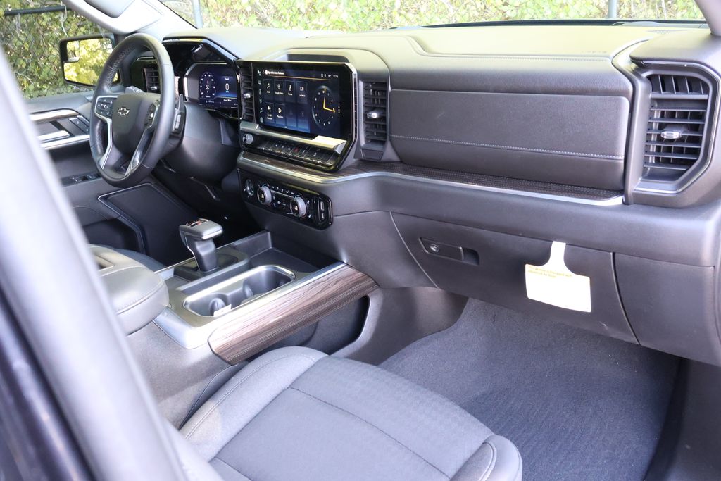 2022 Chevrolet Silverado 1500 RST photo 36