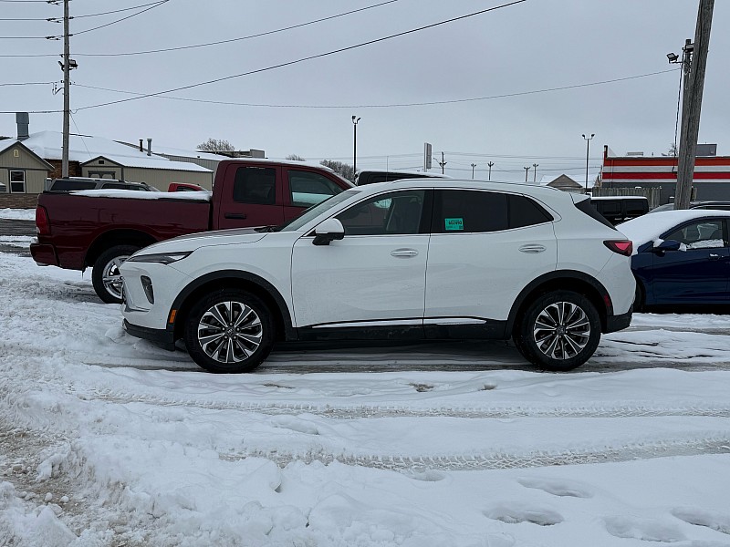 2025 Buick Envision Preferred's photo