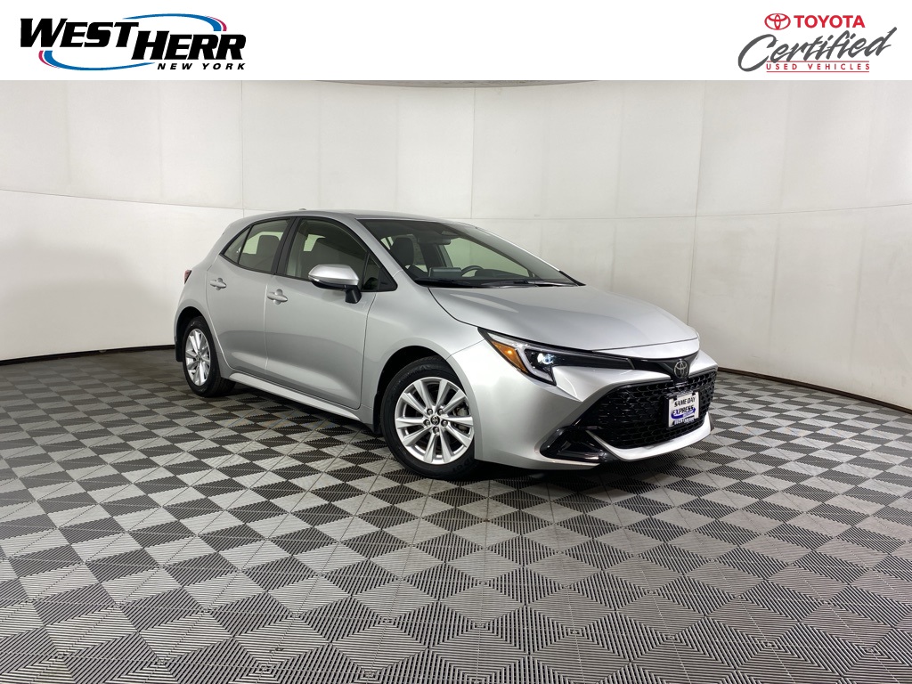 2023 Toyota Corolla Hatchback SE