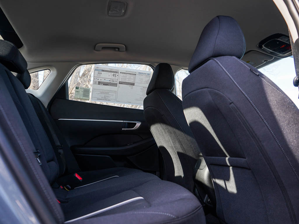 2025 Hyundai Sonata SEL photo 8