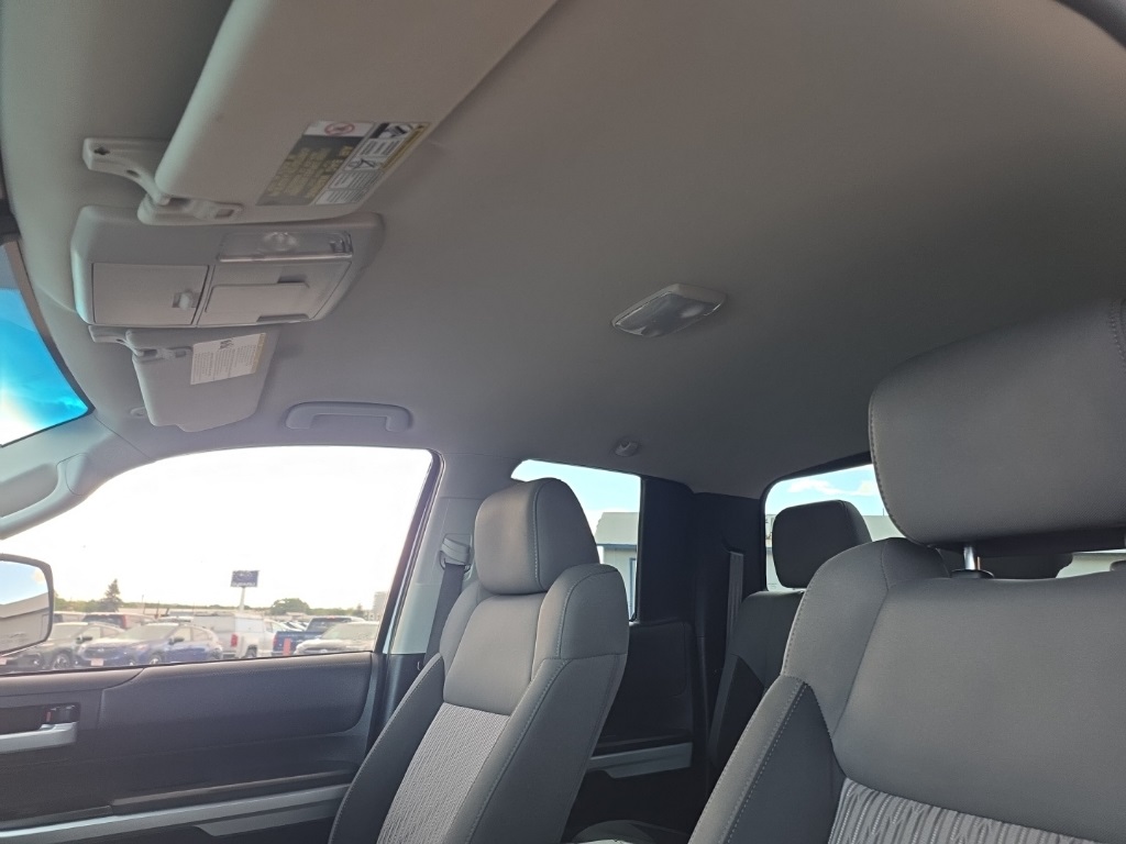 2014 Toyota Tundra SR5 photo 23