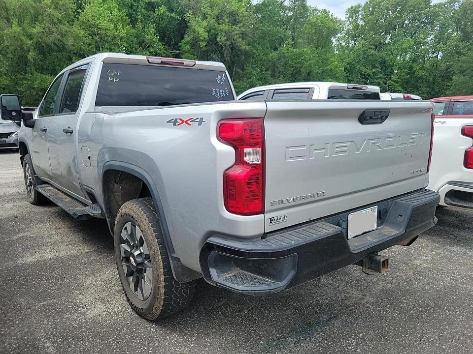 2022 Chevrolet Silverado 2500HD Custom photo 4