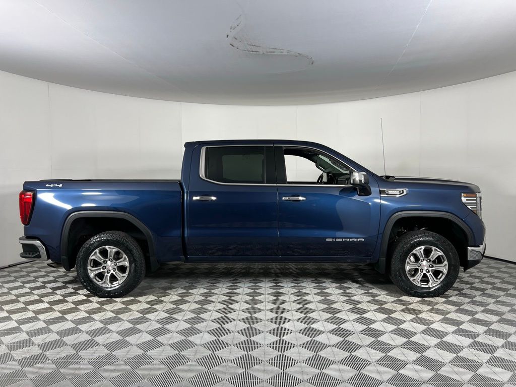 2022 Gmc Sierra 1500 SLT photo 3