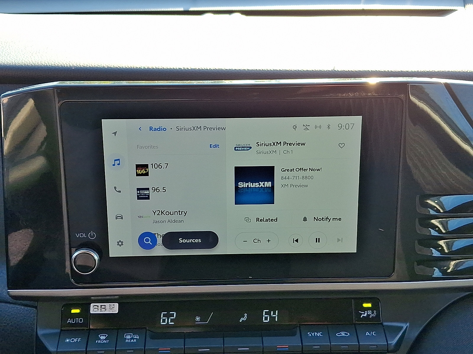 2025 Toyota Camry LE photo 13