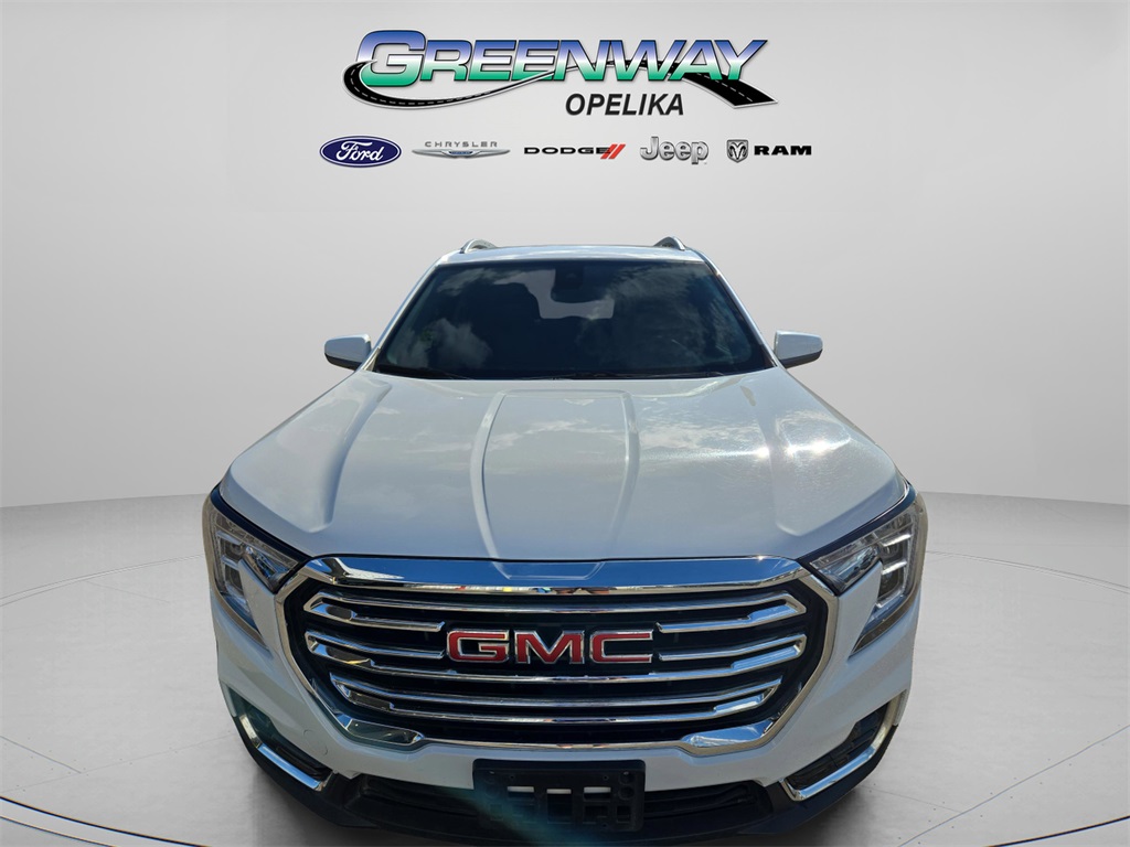 2024 Gmc Terrain SLT photo 2