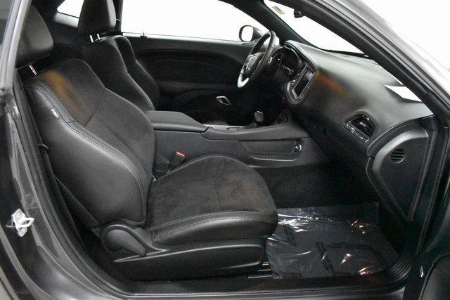 2023 Dodge Challenger R/T photo 13