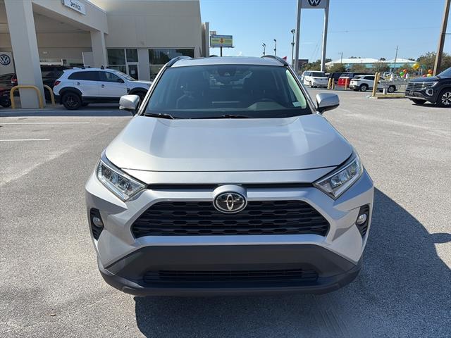 2019 Toyota RAV4 XLE photo 2