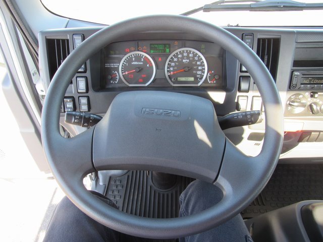 2020 Isuzu NRR photo 10