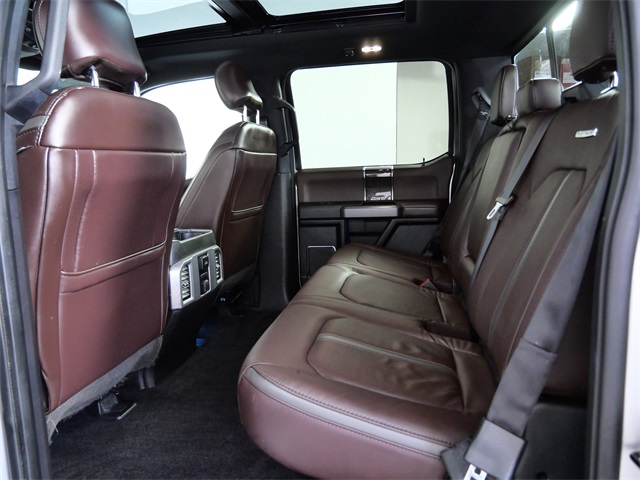 2016 Ford F-150 Platinum photo 13