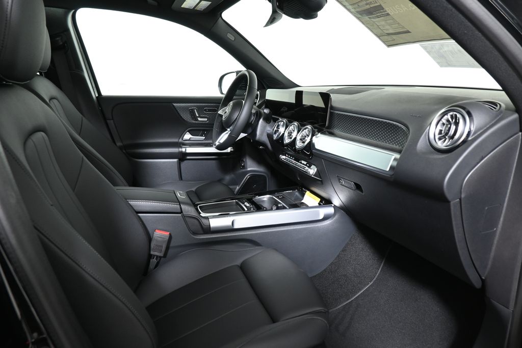 2025 Mercedes Benz GLB 250 4MATIC photo 19
