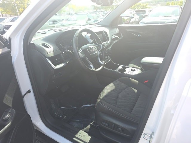 2022 Gmc Terrain SLE photo 9