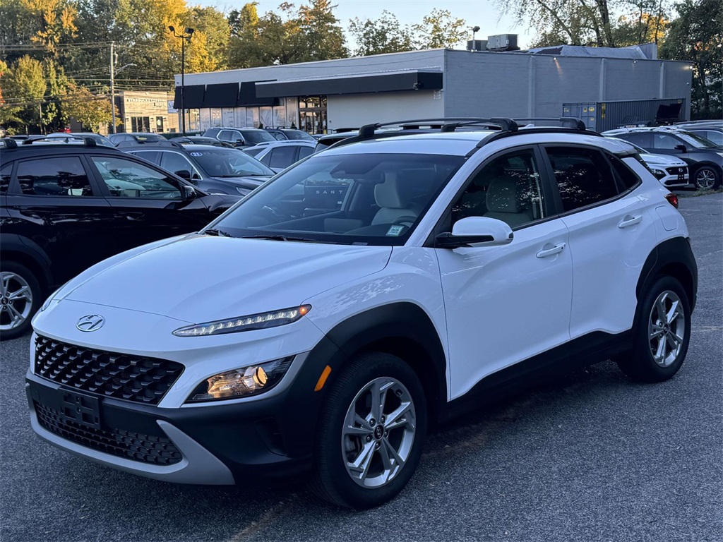 2023 Hyundai Kona SEL photo 3