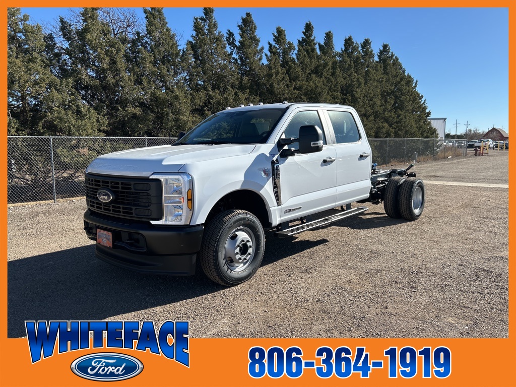 2026 Ford F-350 Super Duty Chassis Cab XL's photo