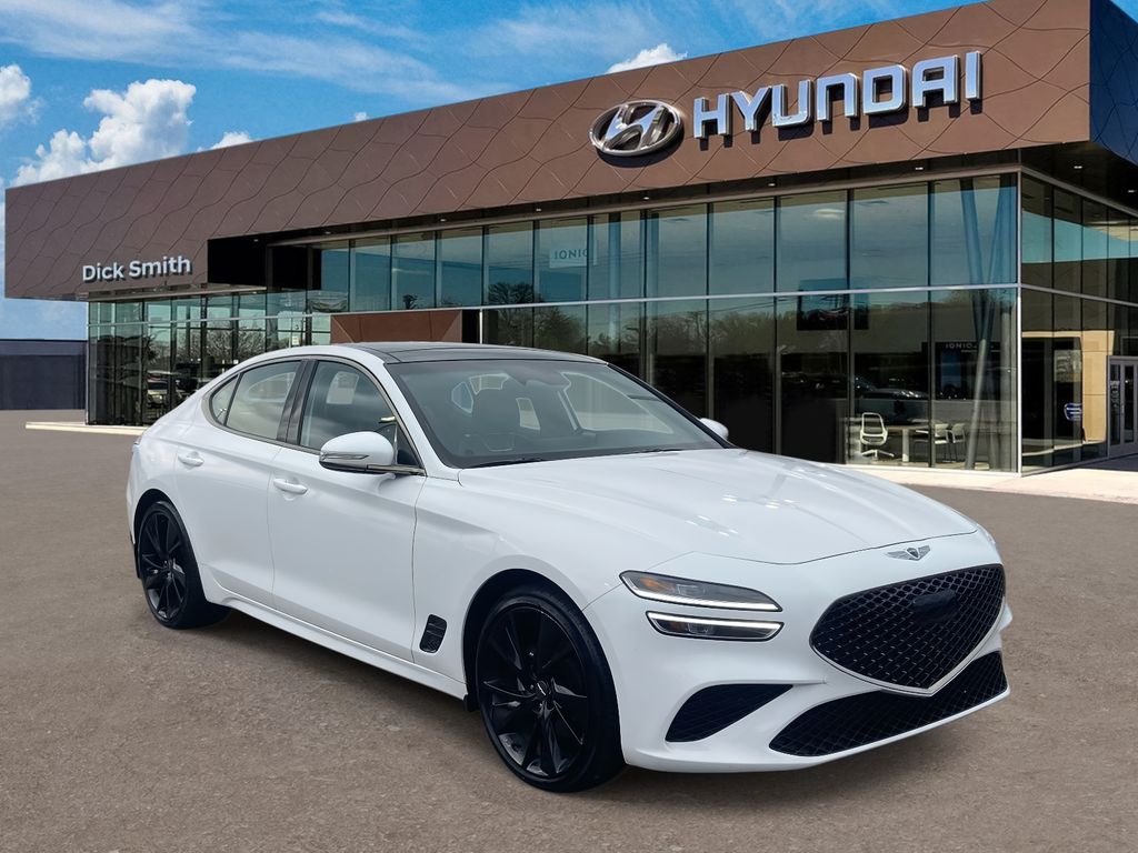 2023 GENESIS G70 Standard's photo