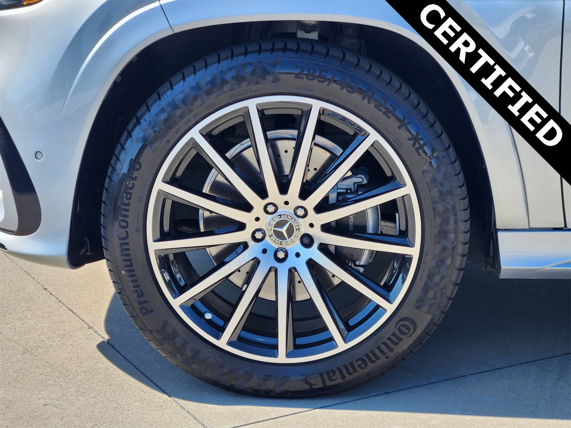 2025 Mercedes Benz GLS 450 4MATIC photo 9