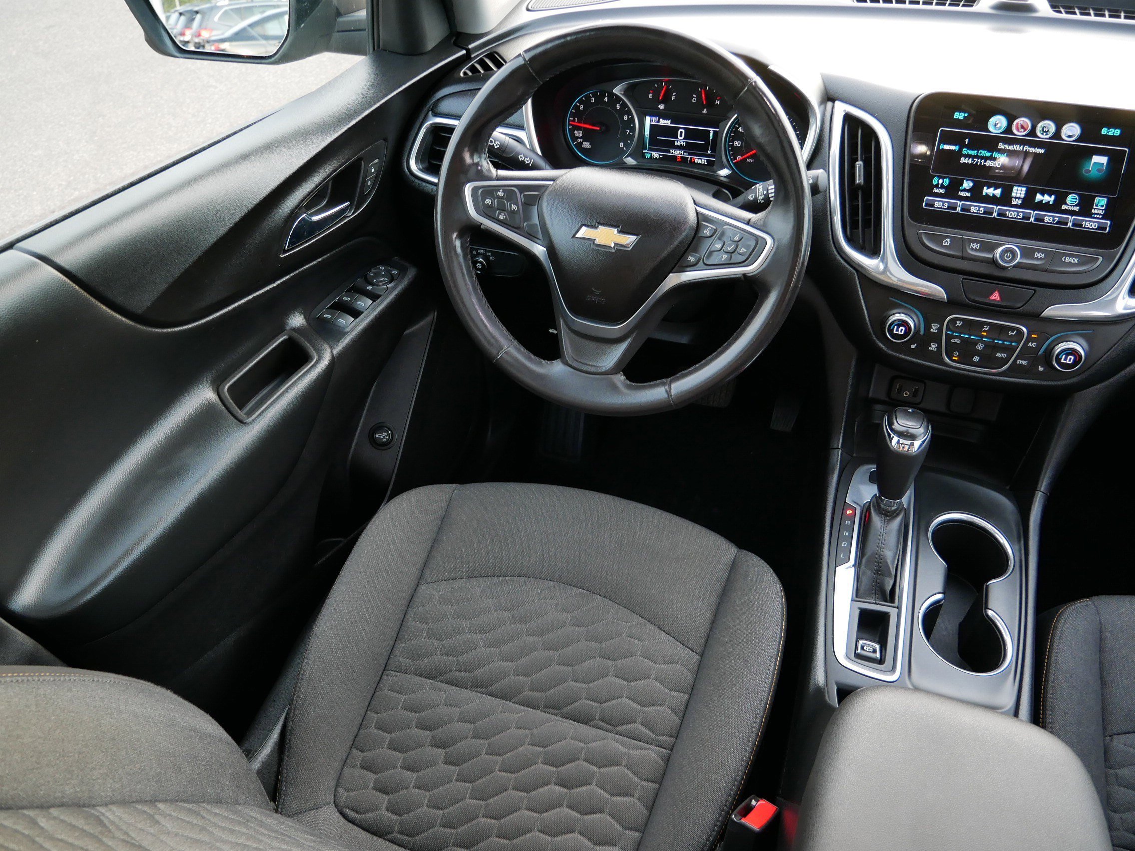 2018 Chevrolet Equinox LT photo 9