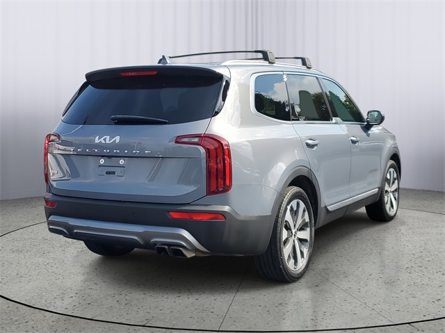 2022 Kia Telluride S photo 3