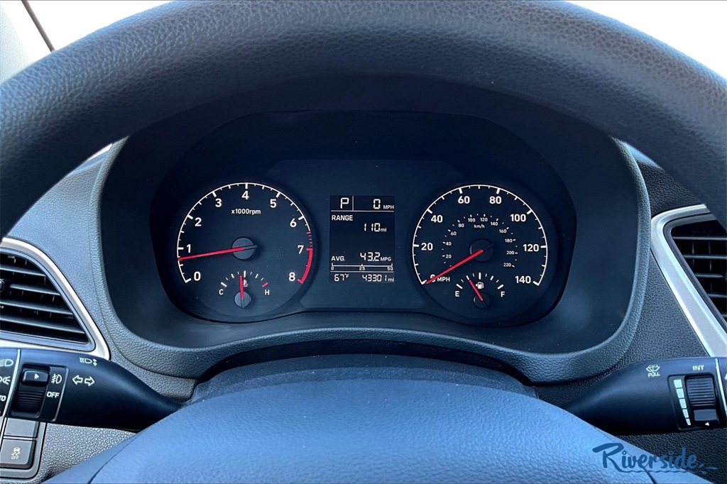 2022 Hyundai Accent SEL photo 12