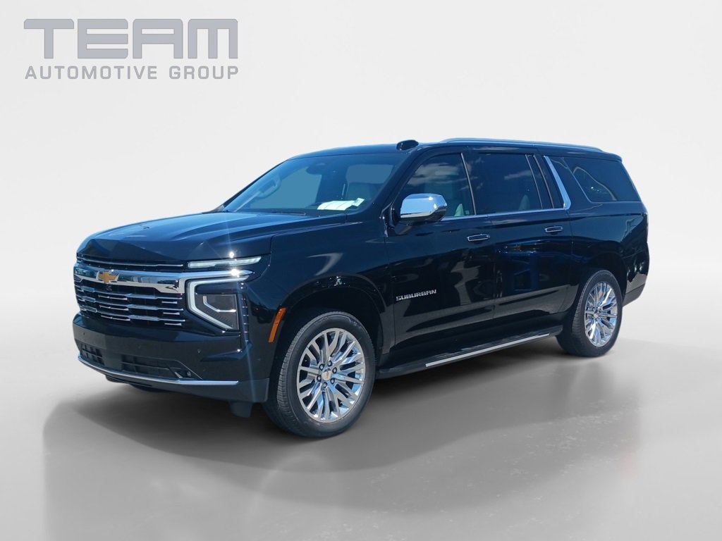2025 Chevrolet Suburban Premier photo 3