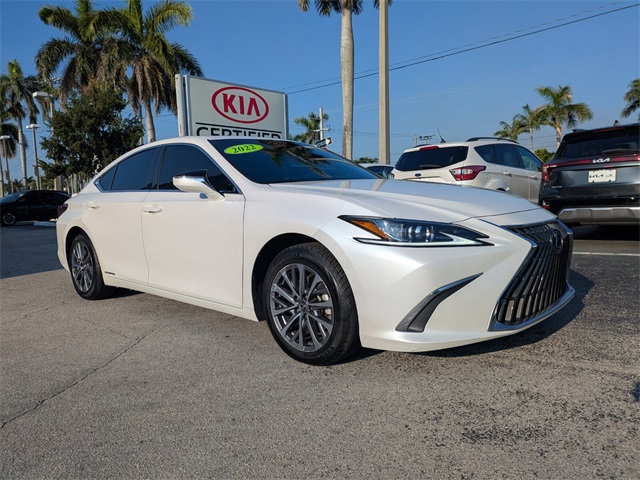 2022 Lexus ES Hybrid 300h