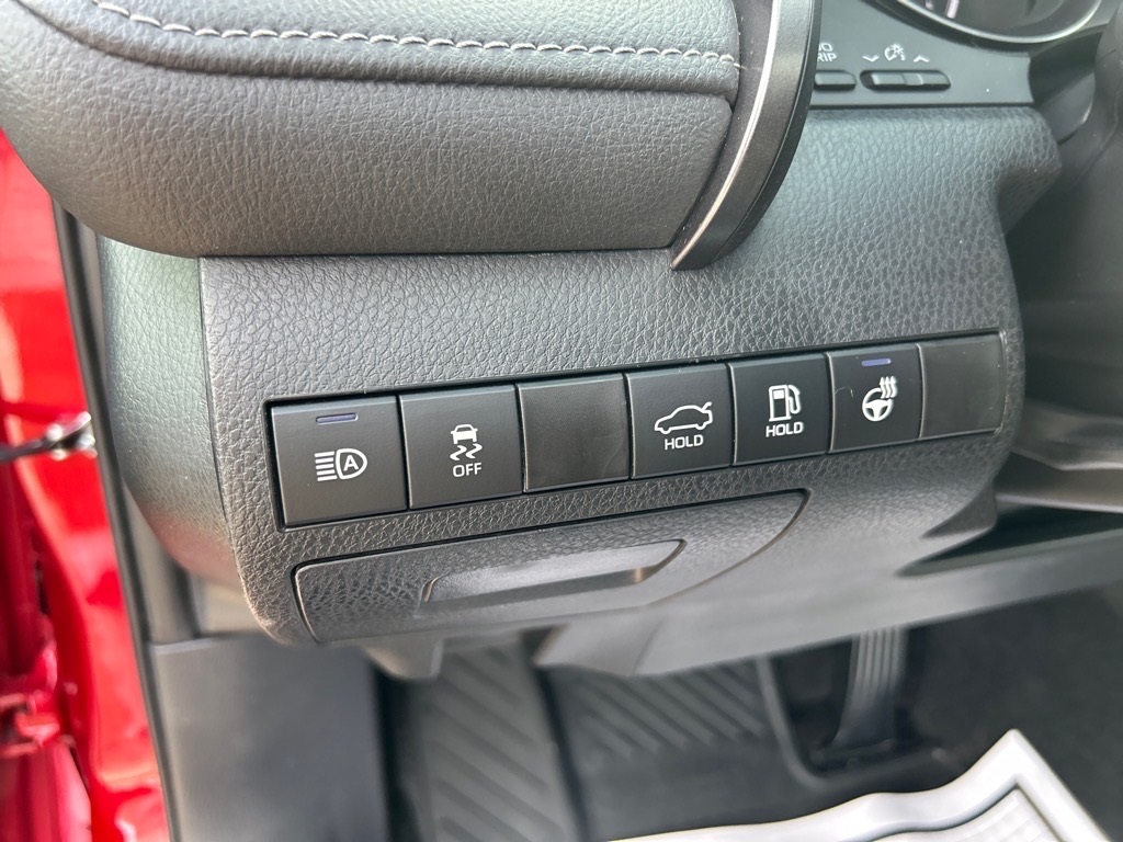 2024 Toyota Camry Hybrid XSE photo 27