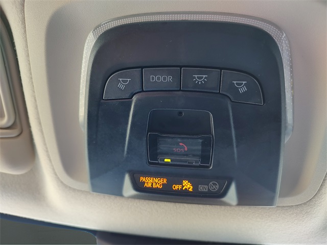 2023 Toyota Corolla LE photo 18