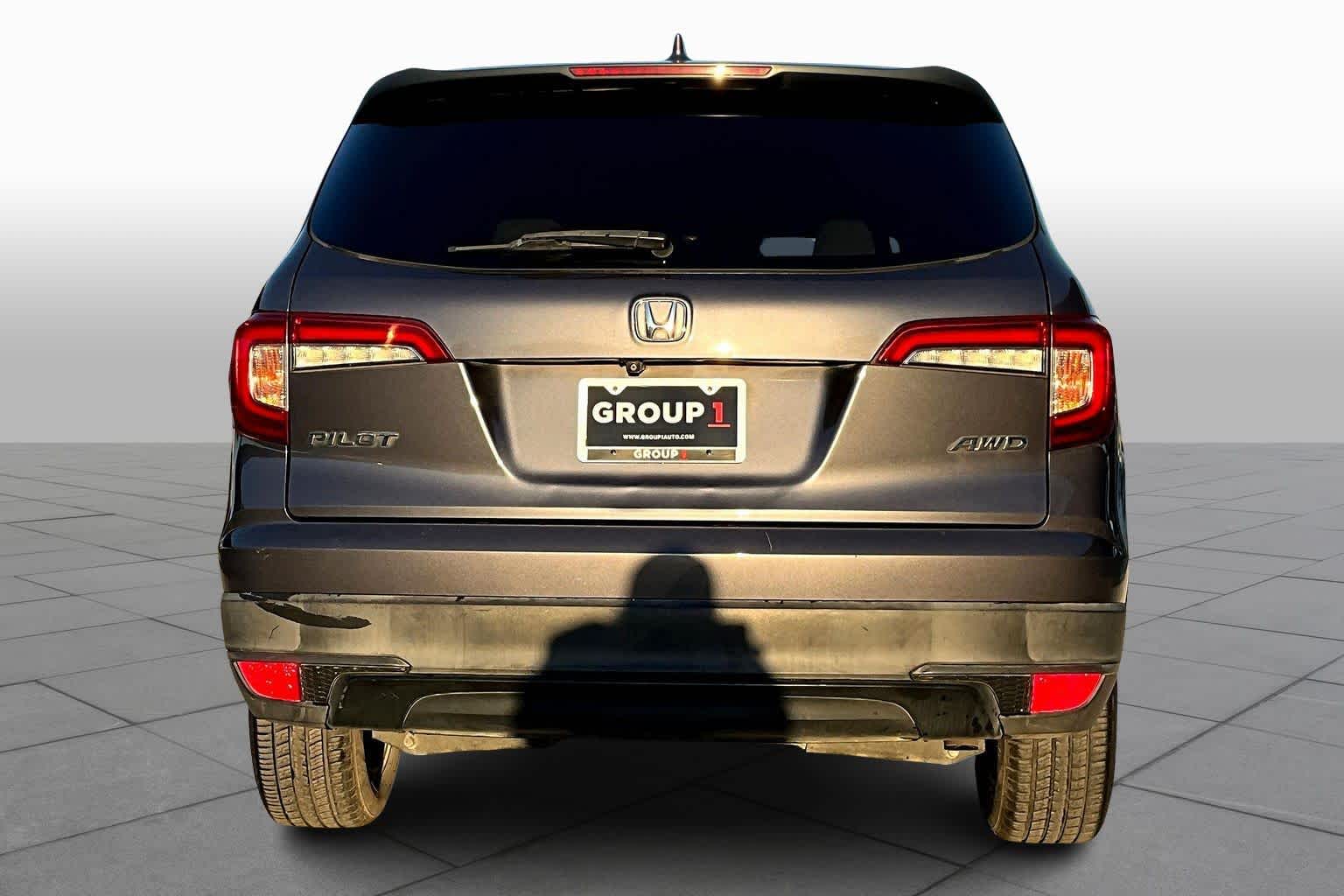 2019 Honda Pilot LX photo 4