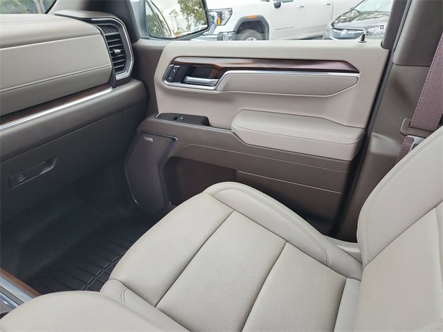 2025 Gmc Sierra 1500 SLT photo 14