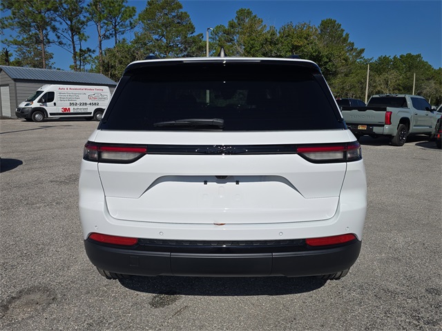 2025 Jeep Grand Cherokee Altitude X photo 4