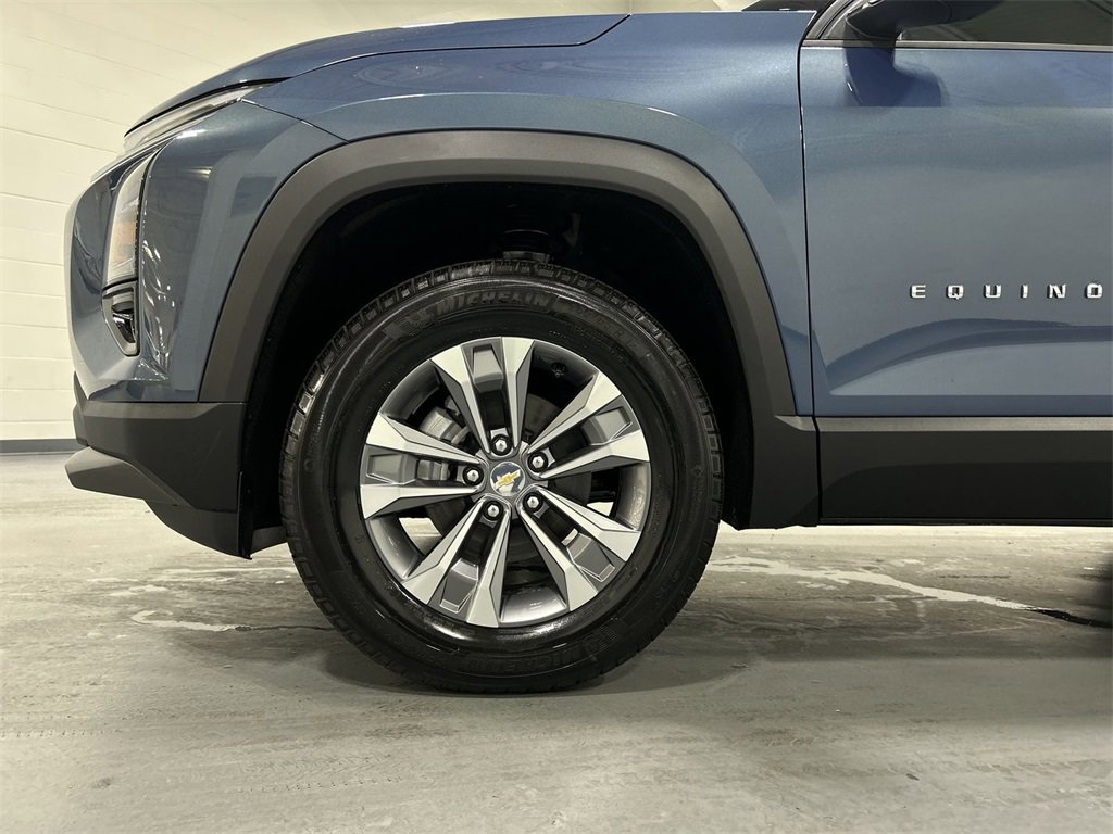 2026 Chevrolet Equinox LT photo 12