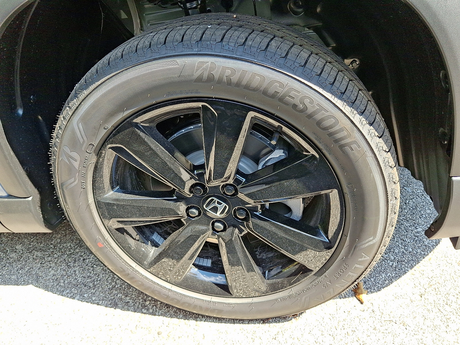 2025 Honda Pilot Black Edition photo 4
