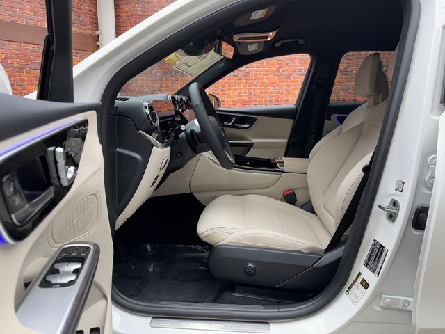 2025 Mercedes Benz GLC 350e 4MATIC photo 19