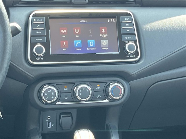 2025 Nissan Versa S photo 13