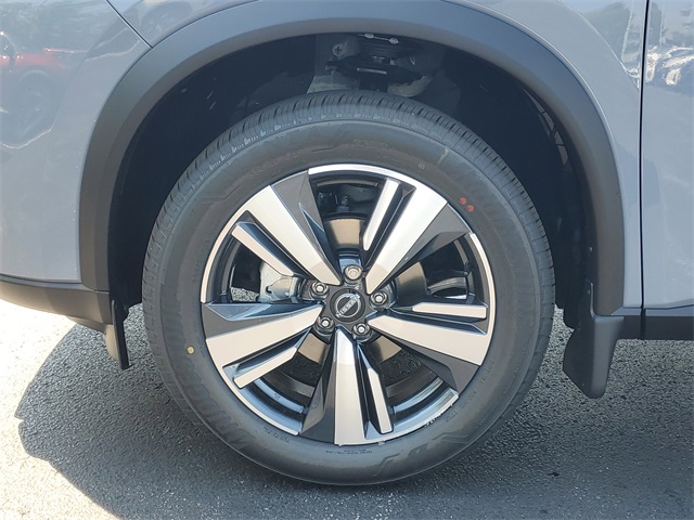 2025 Nissan Rogue SL photo 4