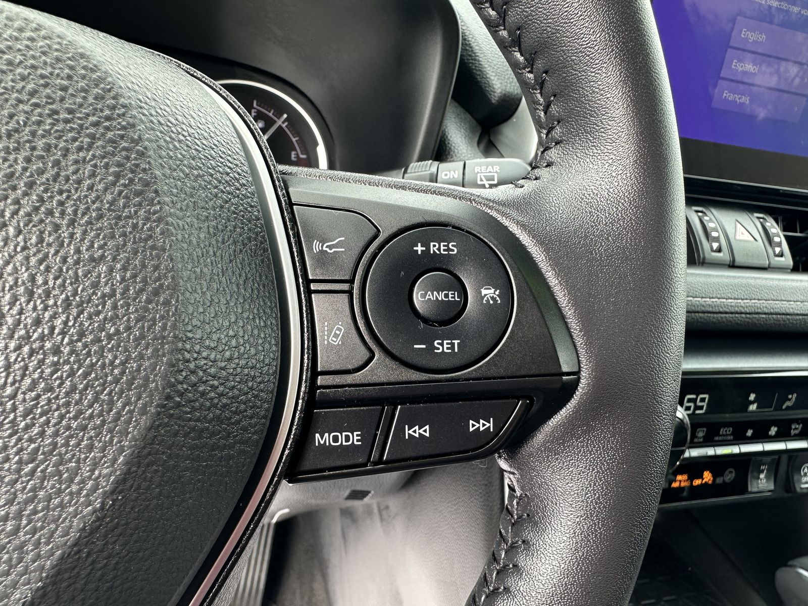 2024 Toyota RAV4 XLE Premium photo 9