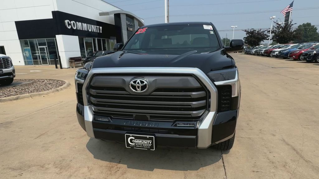2025 Toyota Tundra Limited photo 3