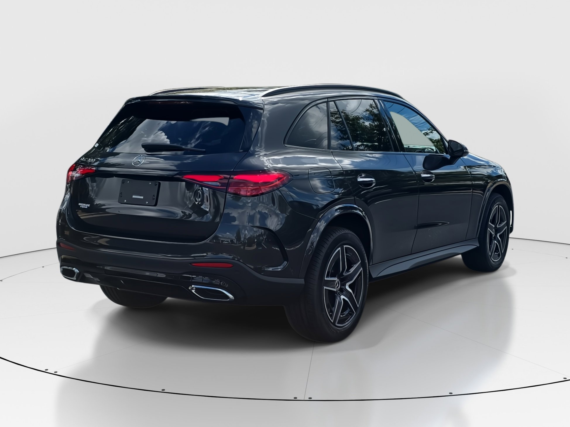 2026 Mercedes Benz GLC 300 photo 3