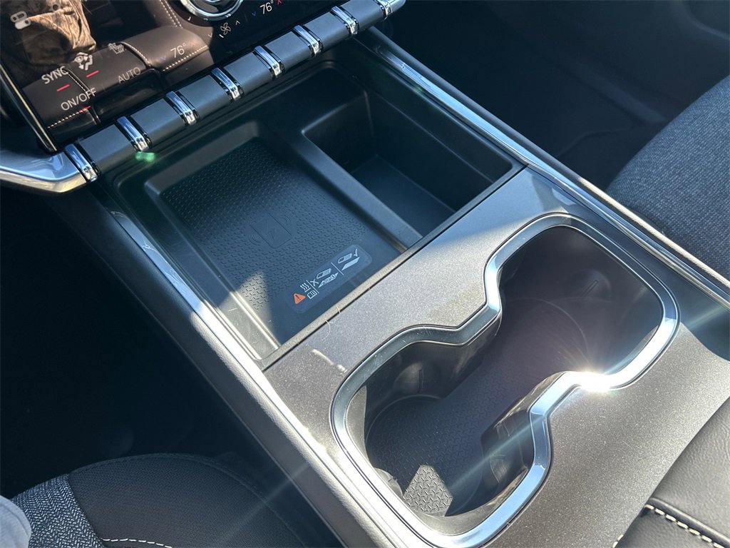 2026 GMC ACADIA - Image 25