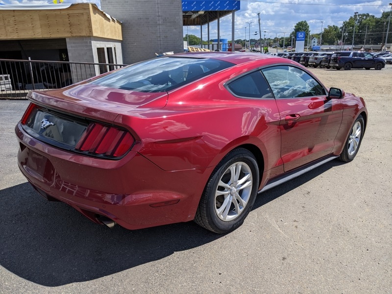 2015 Ford Mustang EcoBoost photo 3