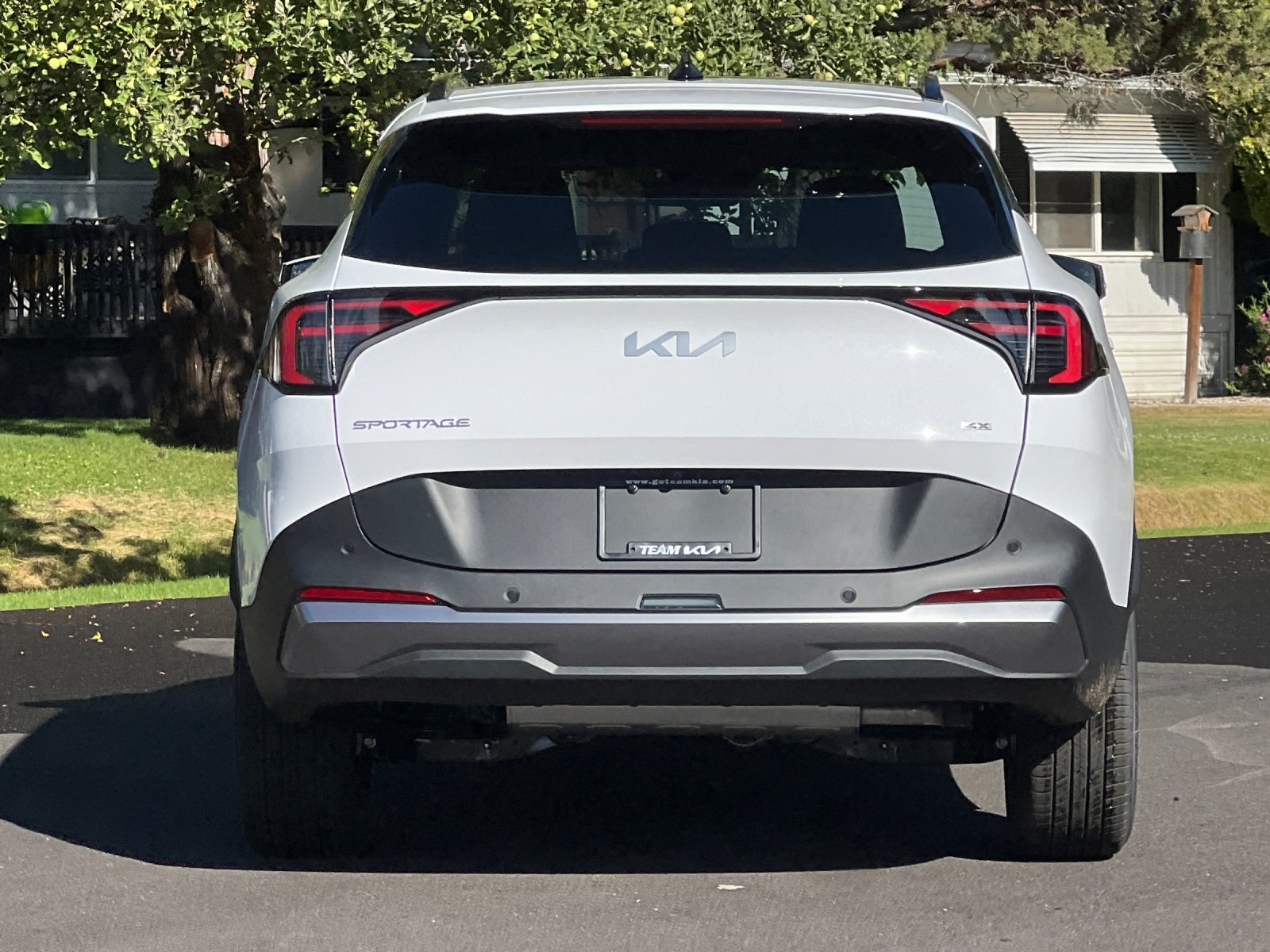 2026 Kia Sportage EX photo 4