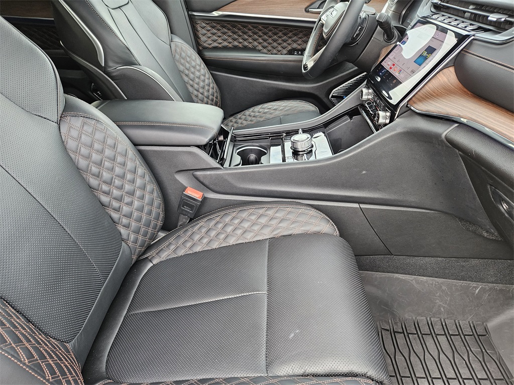 2024 Jeep Grand Cherokee L Summit photo 13