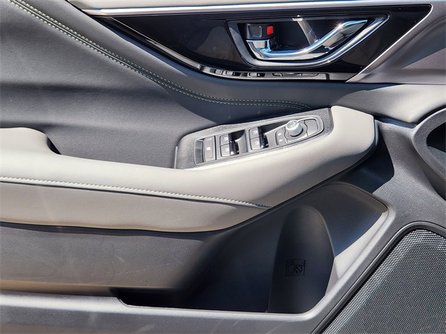 2025 Subaru Outback Onyx Edition XT photo 15