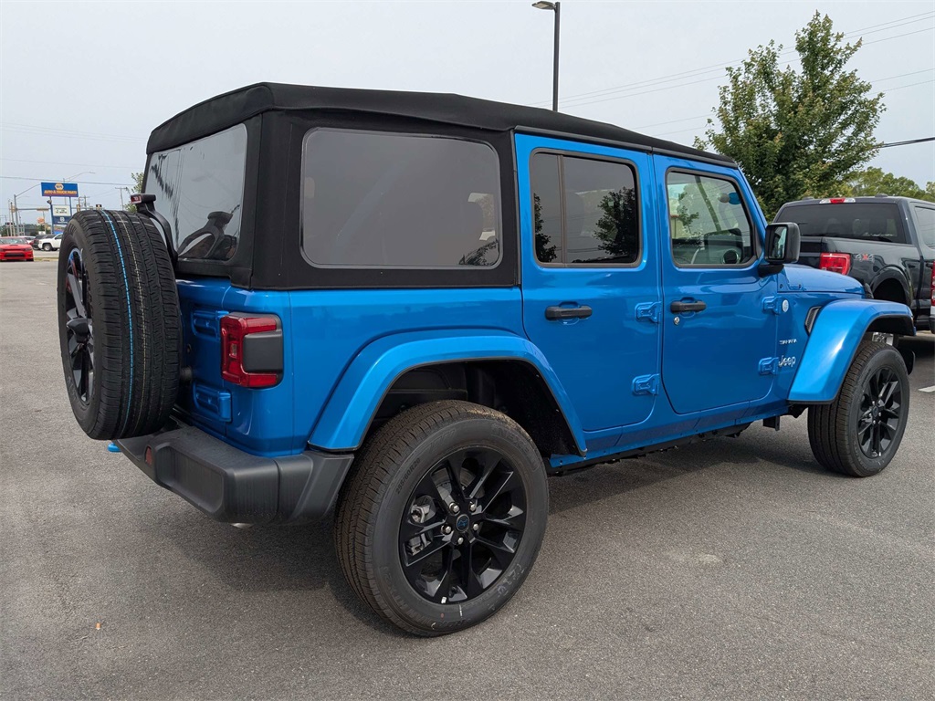 2024 Jeep Wrangler Sahara 4xe photo 4
