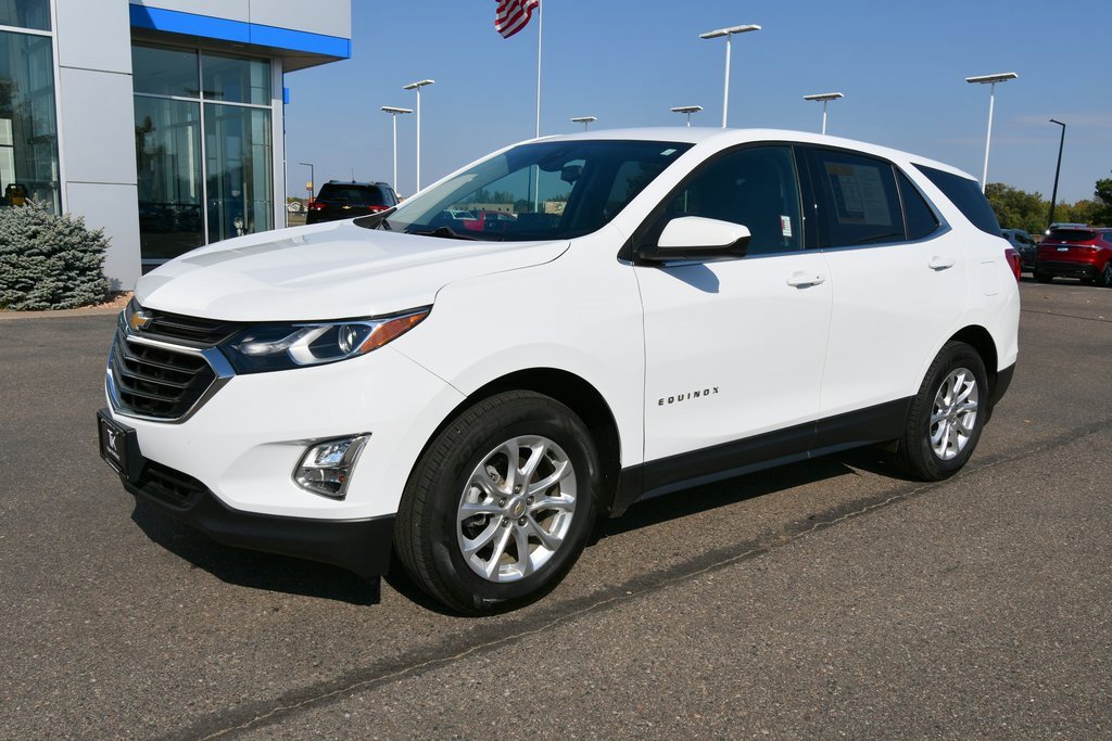 2020 Chevrolet Equinox LT photo 2