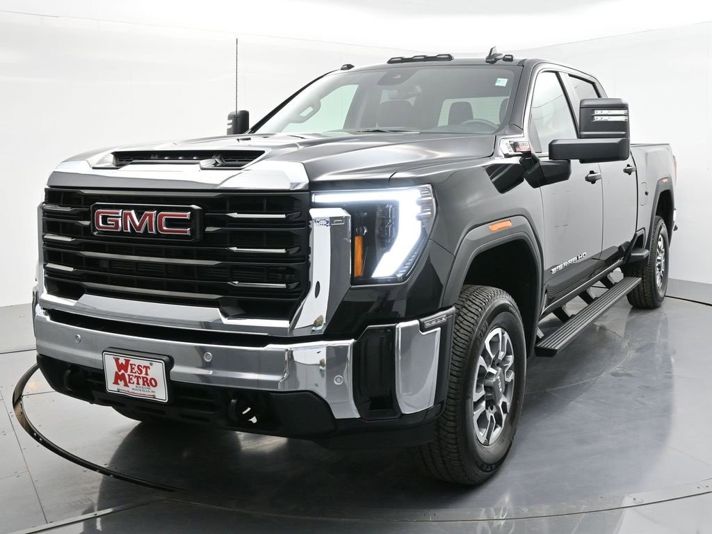 2025 GMC Sierra 3500HD Pro's photo