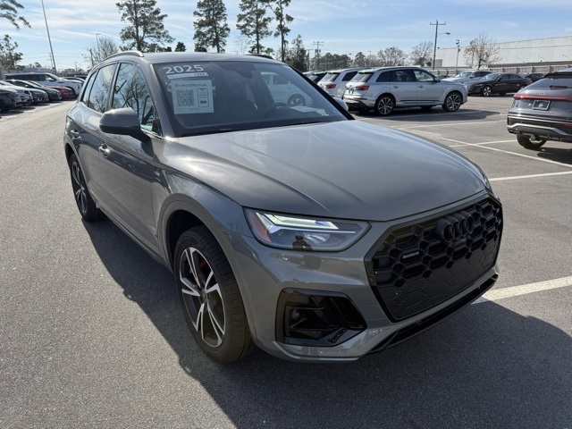 2025 Audi Q5 S Line Premium Plus's photo